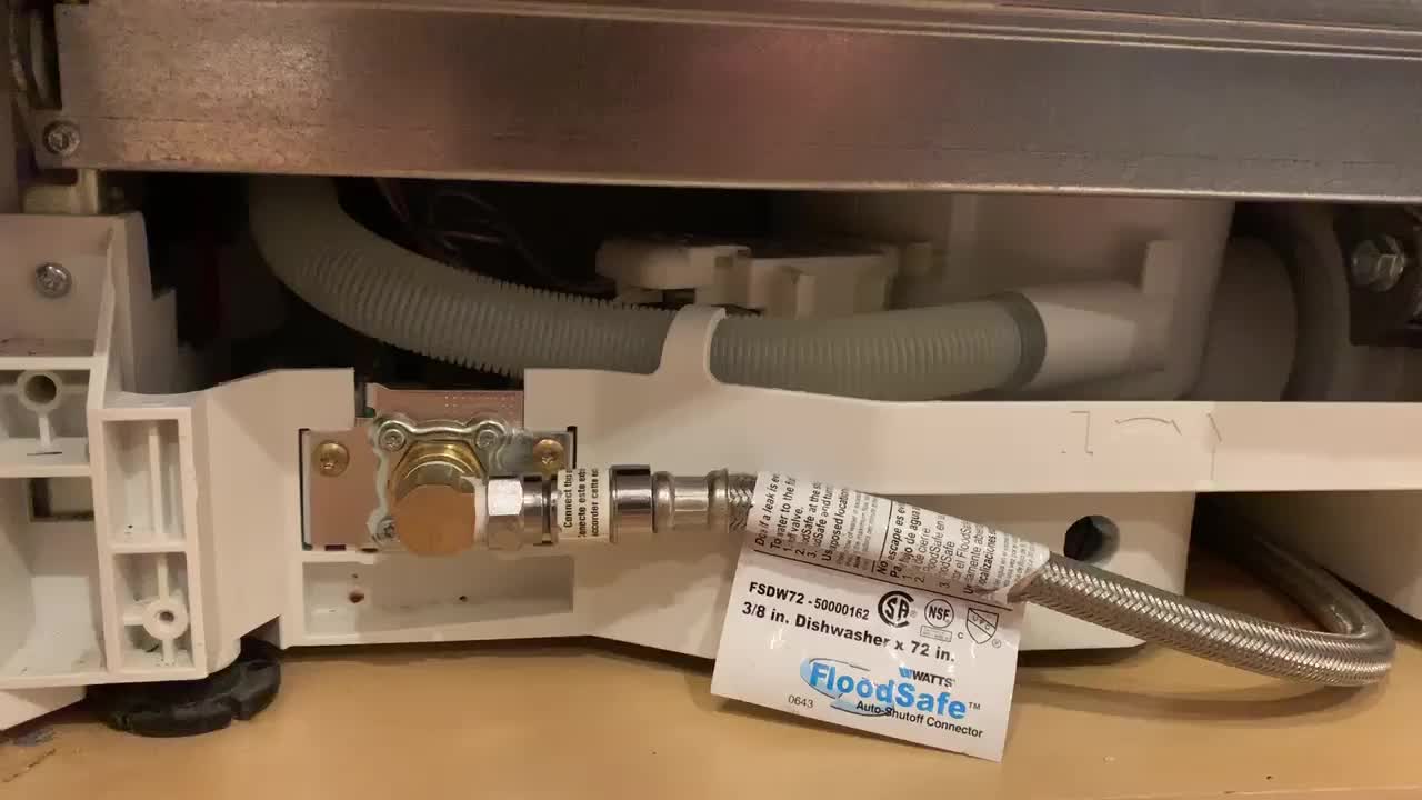 Cleaning the drain hose of a Bosch dishwasher